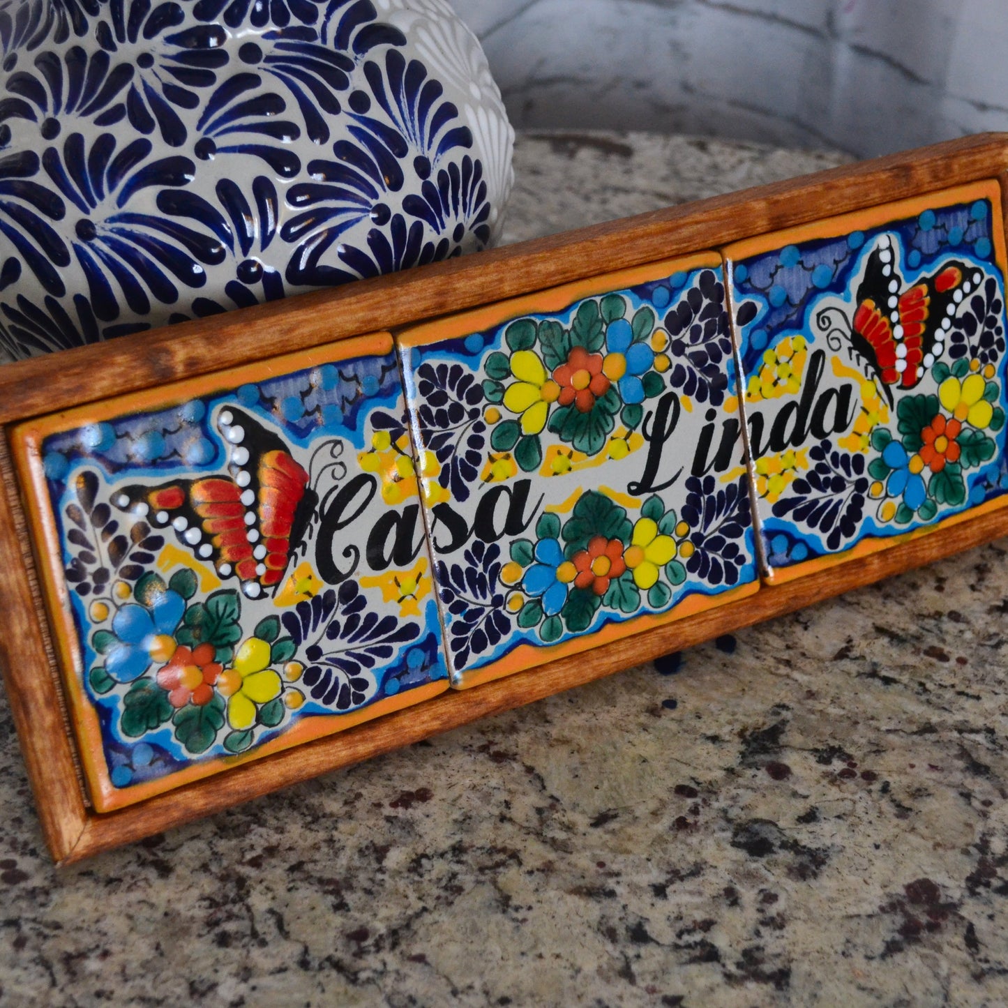 Letrero Personalizable de casa de Talavera Poblana con marco de madera CM471