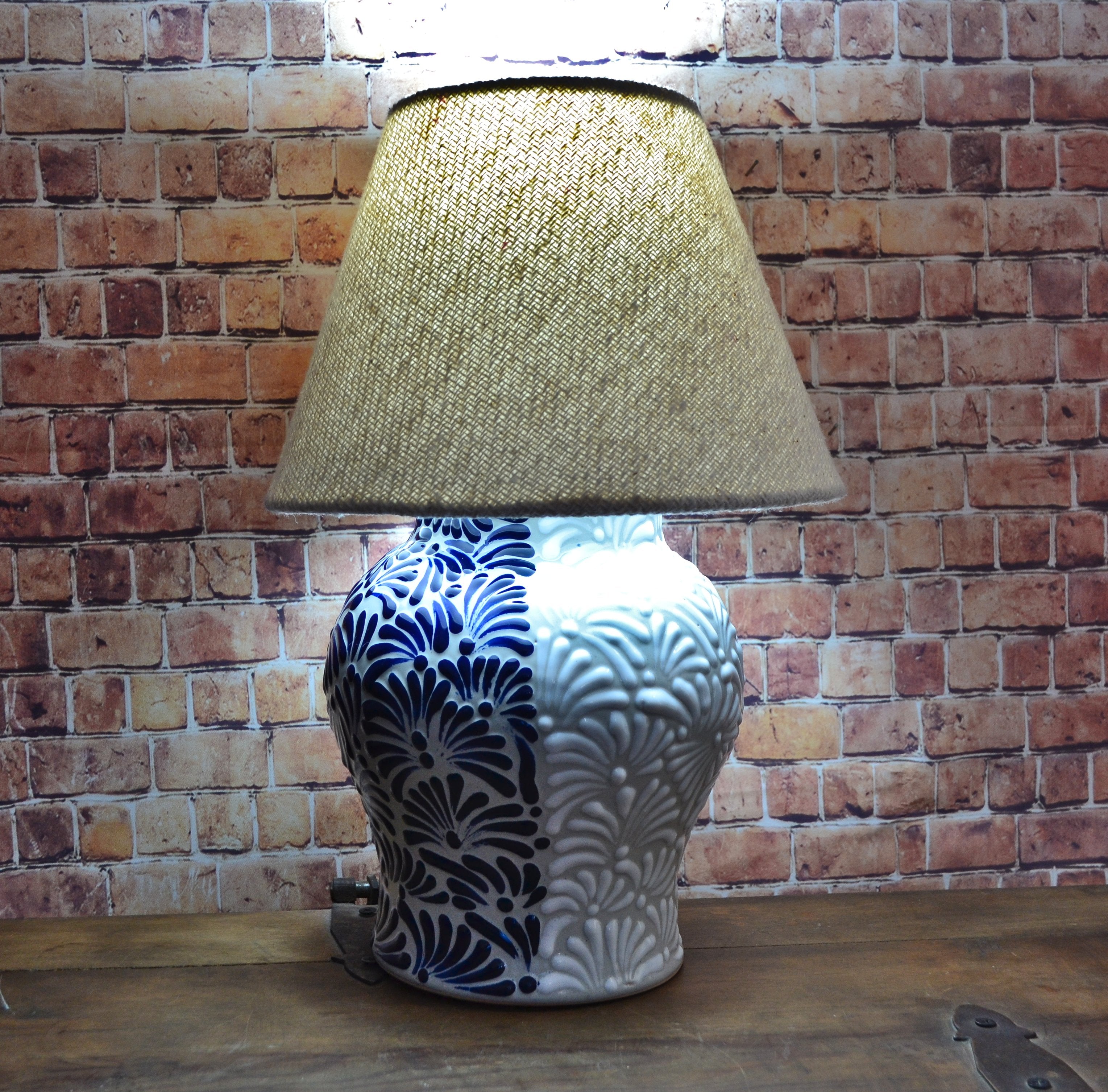 Lámpara de Talavera Poblana CM425