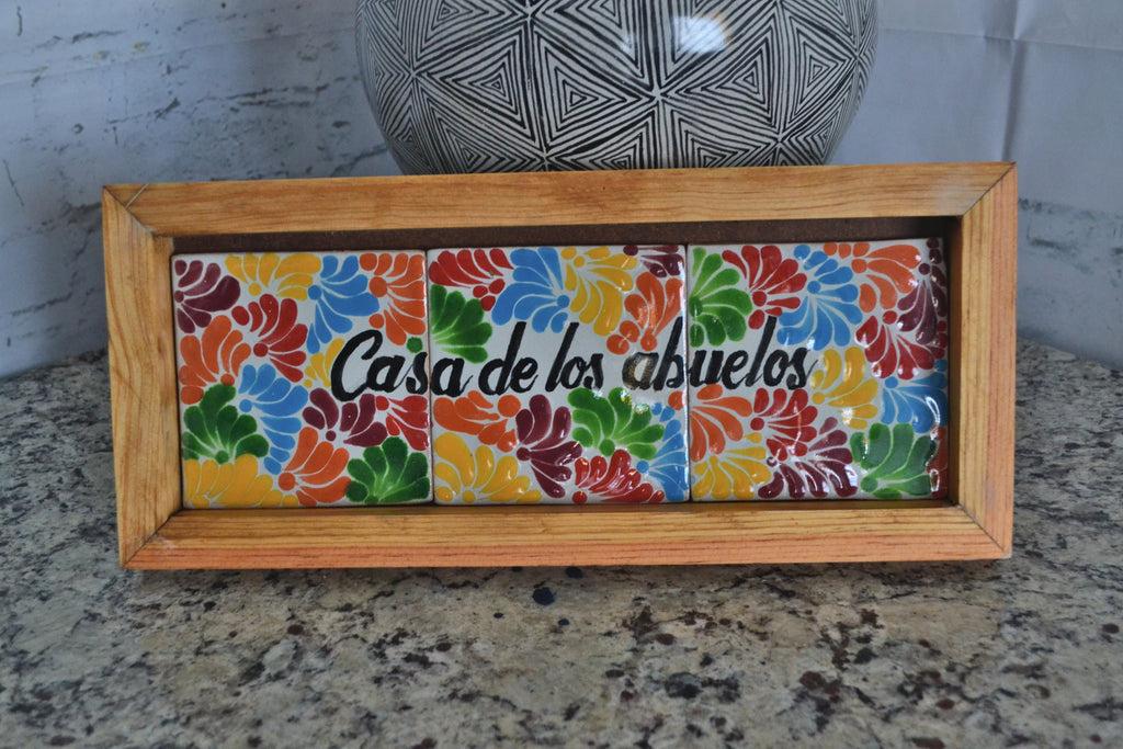 Letrero Personalizable de casa de Talavera Poblana con marco de madera  CM504