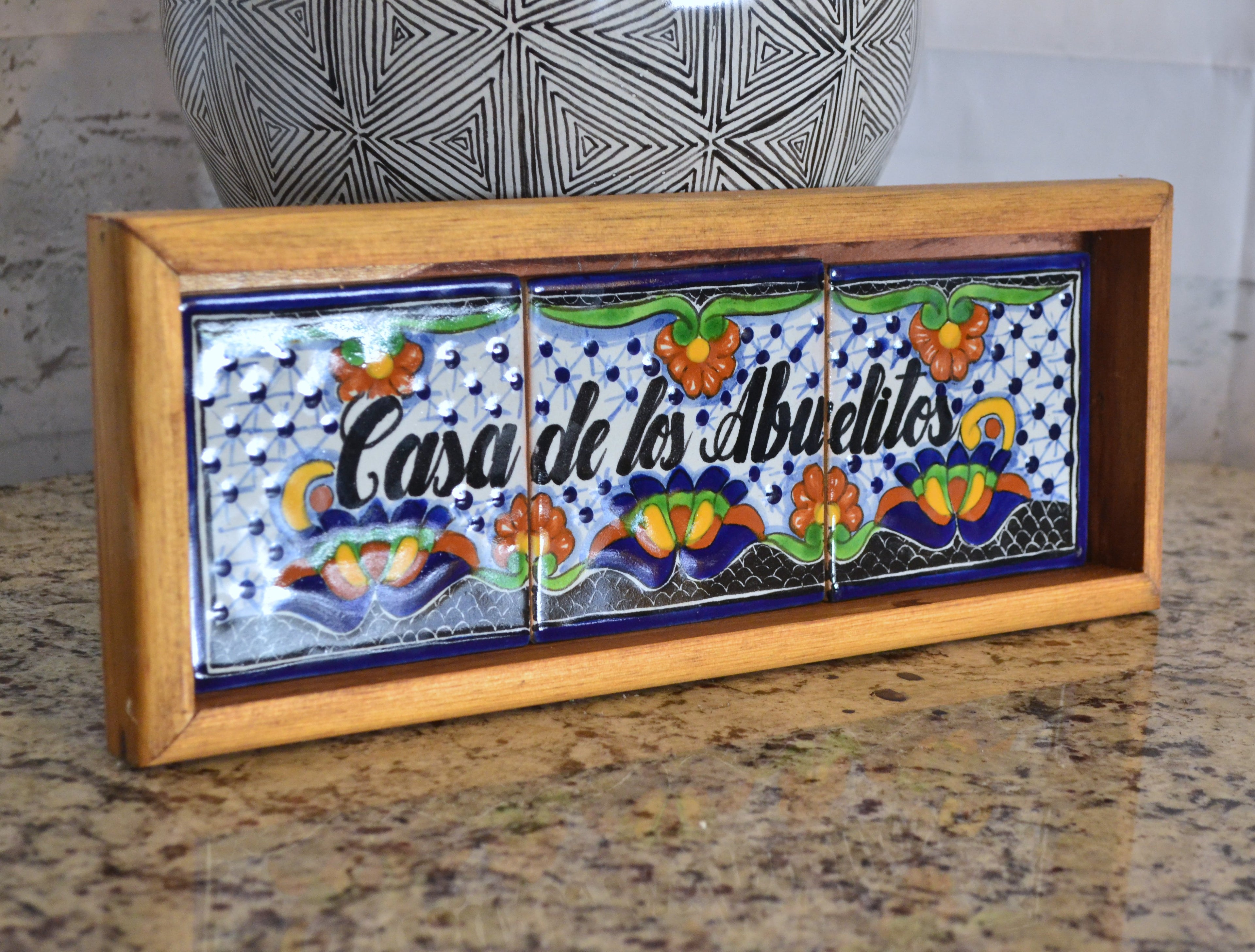 Letrero Personalizable de casa de Talavera Poblana con marco de madera  CM508