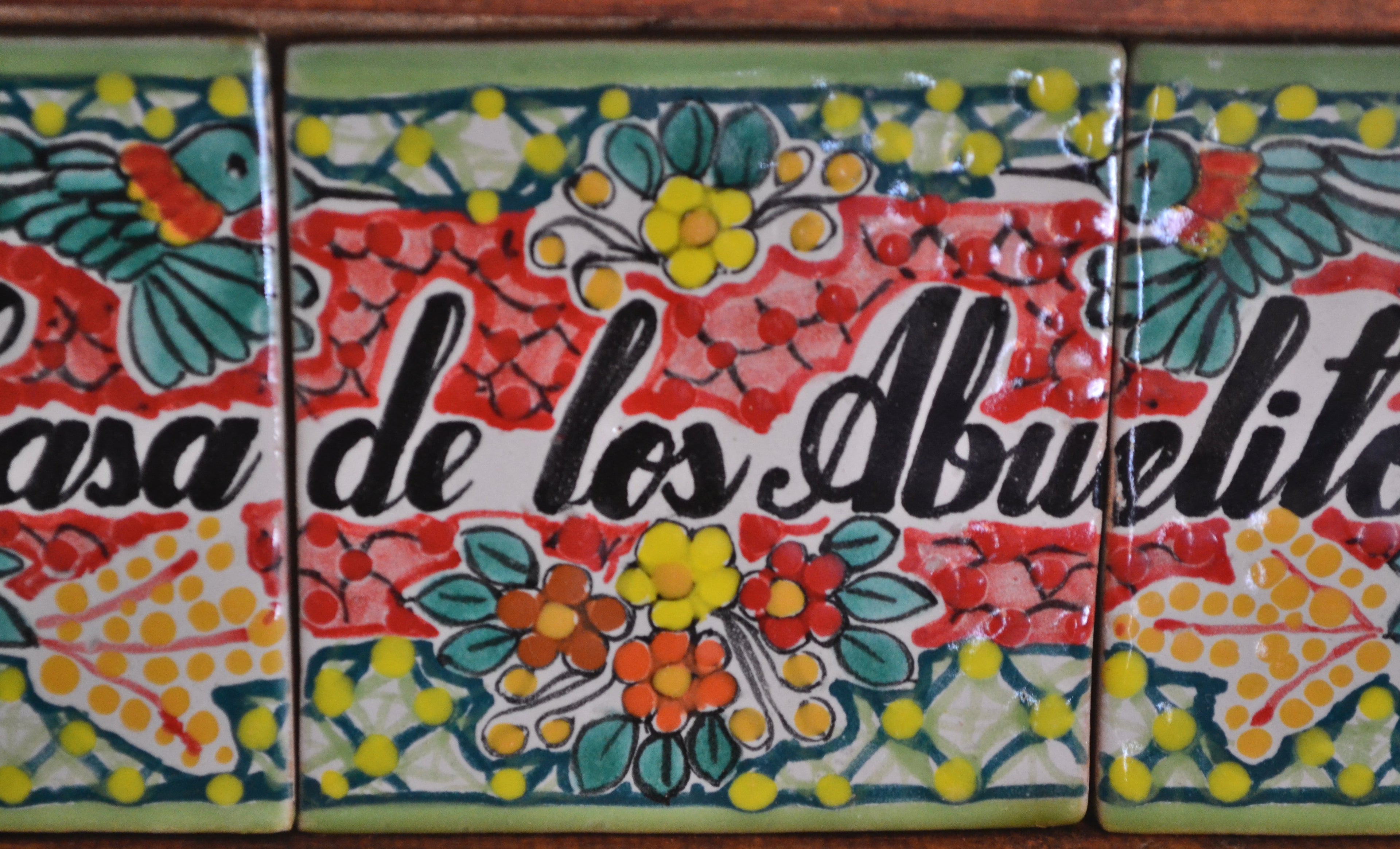 Letrero Personalizable de casa de Talavera Poblana con marco de madera  CM510