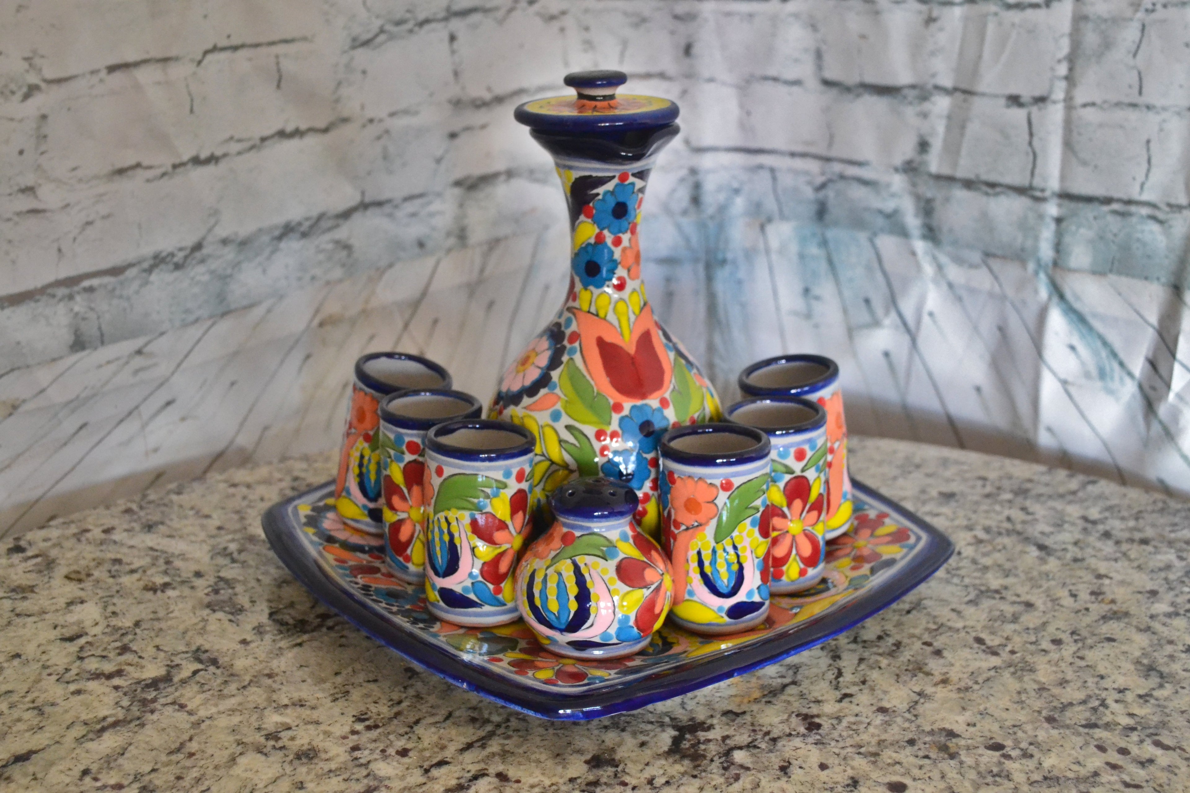 Juego de Licorera de Talavera Poblana CM524