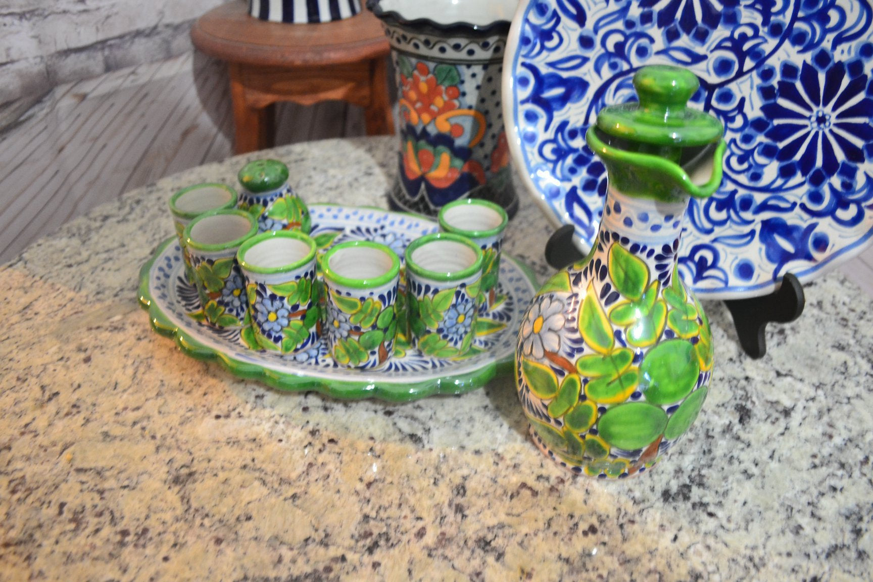 Juego de Licorera de Talavera Poblana CM110