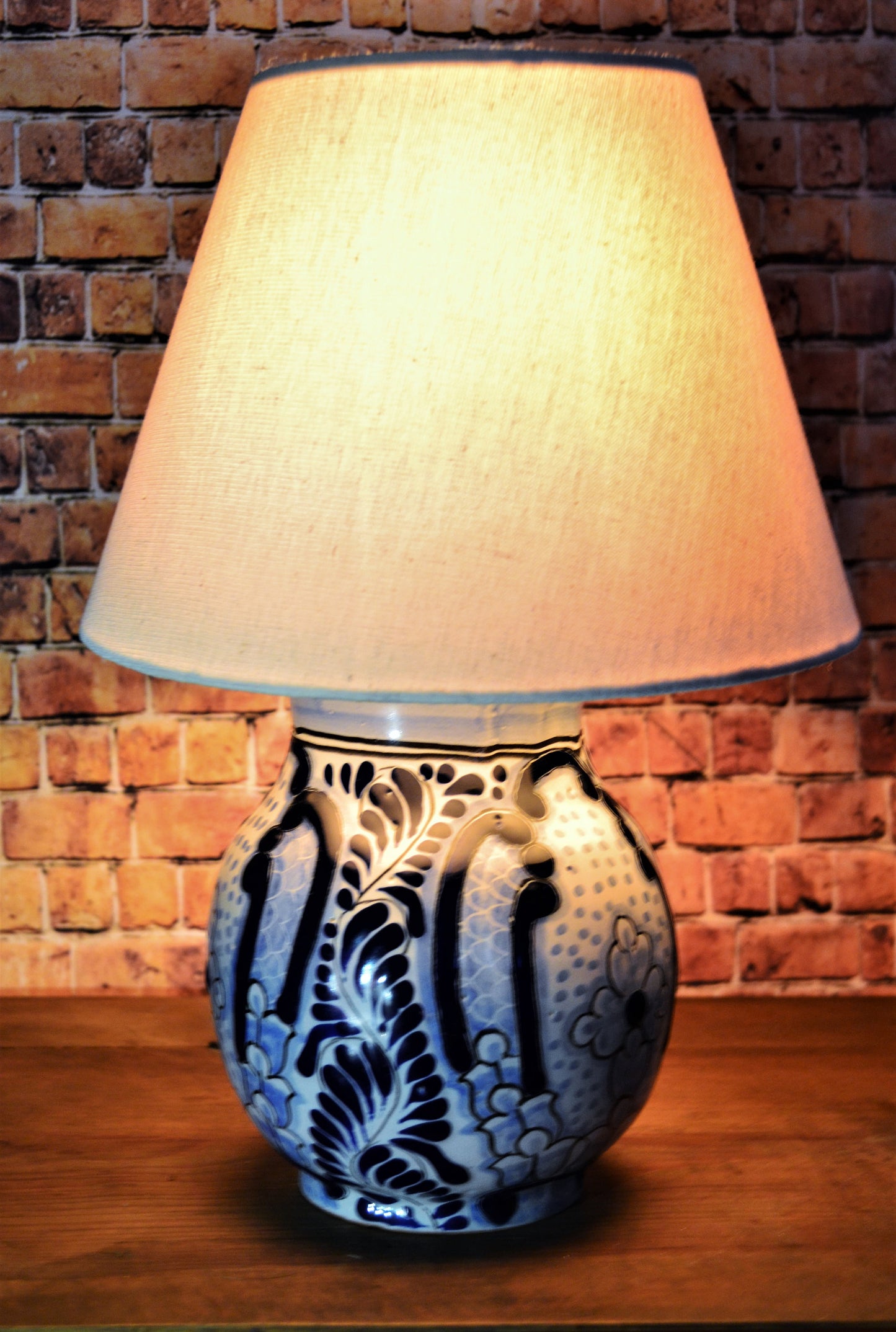 Lámpara de Talavera Poblana CM324