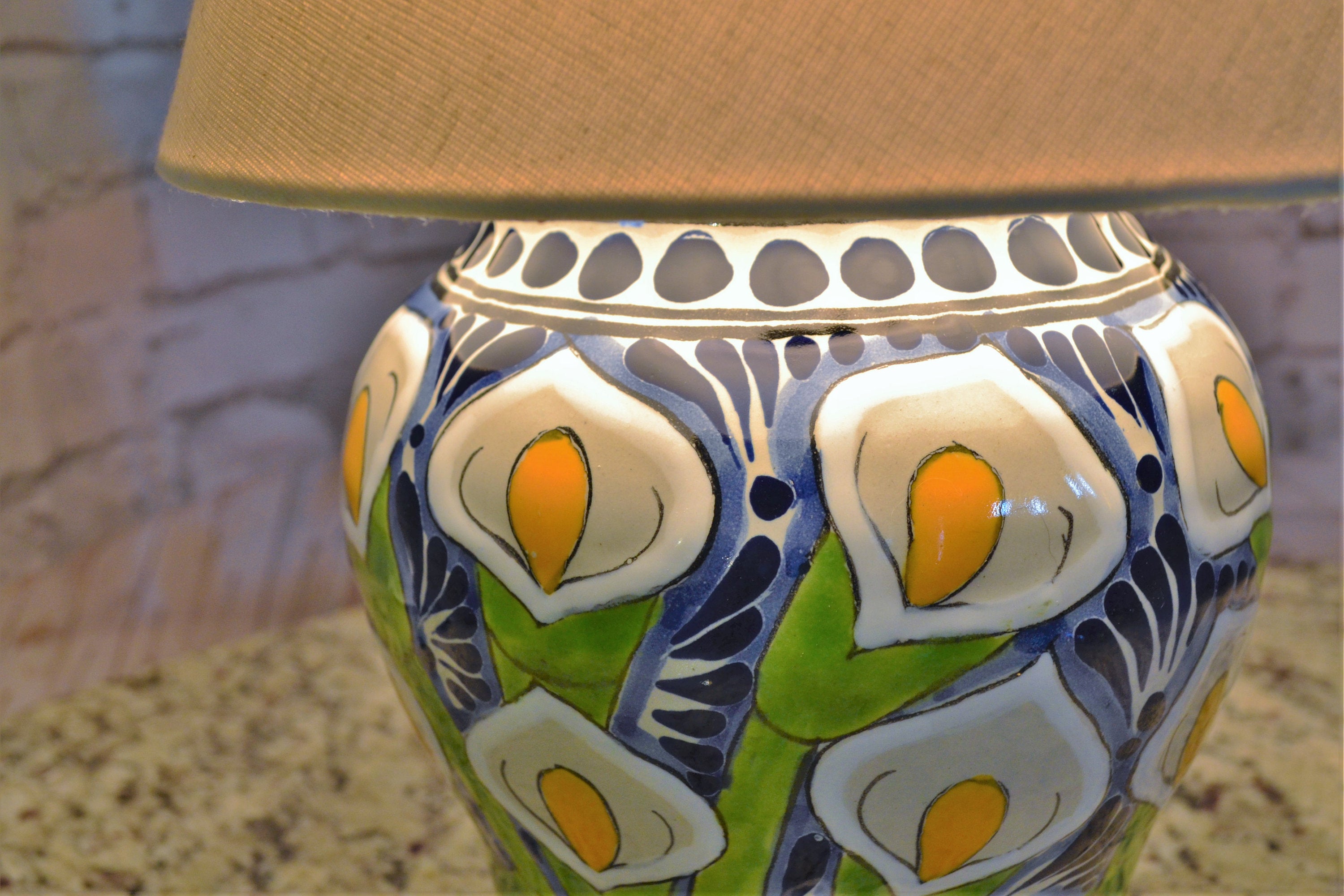 Lámpara de Talavera Poblana CM324